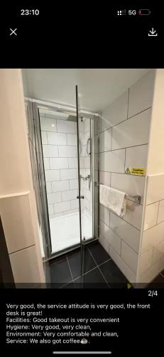One-Bedroom Apartment image 9
