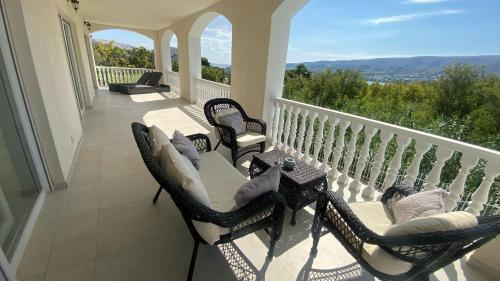Two-Bedroom Apartment with Terrace image 1