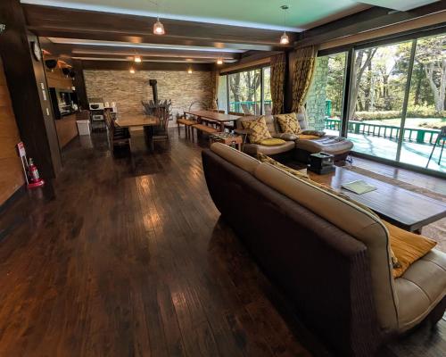 最大23名宿泊 源泉温泉 ホームシアター 客室8部屋 那須グリーン温泉, Nasu (foto 10)
