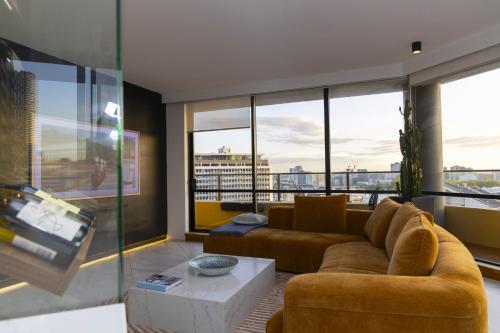 Two-Bedroom Apartment with City View image 4