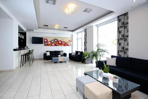 공용 라운지/TV 시청 구역, Hotel Astron in 카디차