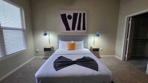 Luxury Galleria Condo Pool View 2BR 2BA