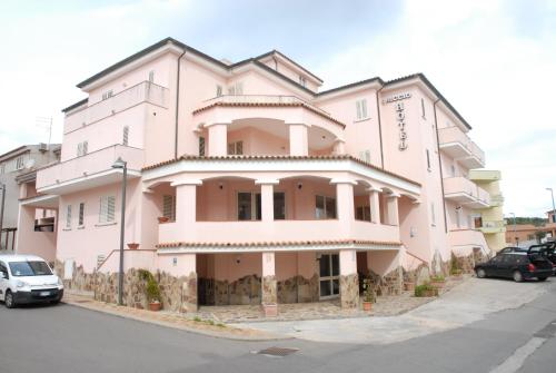 Riccio , Pension in La Maddalena