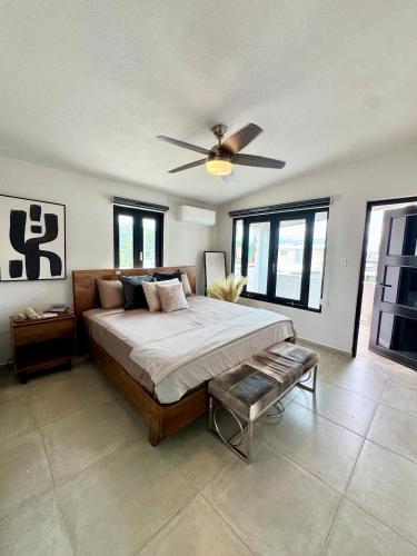 The Hibiscus House - King Suite, Terrace, and Pool in Aguadilla