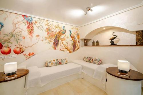 Studio in Torrevieja with shared pool enclosed garden and WiFi 1 km from the beach - image 8