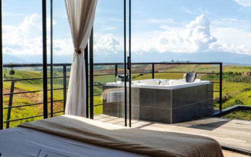 온수 욕조, Oasis Barichara in 산 힐