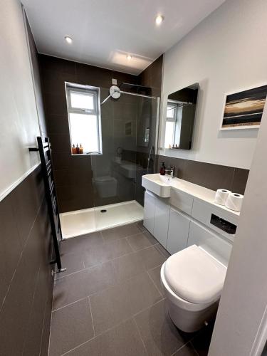 Kaimes Kip Stylish Edinburgh Five Bedroom Home, Edinburgh (photo 7)