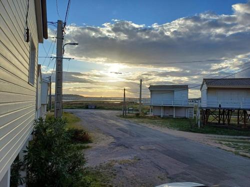 Le Chalet Beach Access 8 Pers in กรุยส์สัน