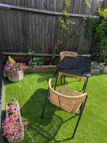 grădină, Bright one bedroom apartment with garden in Amersham