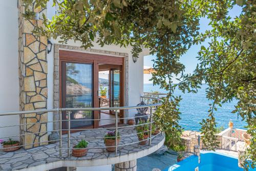 Swimming pool, Vila Dora in Dobra Voda