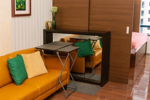 Serene Stay Air Makati Boutique Comfort City Perks 1767, Manila