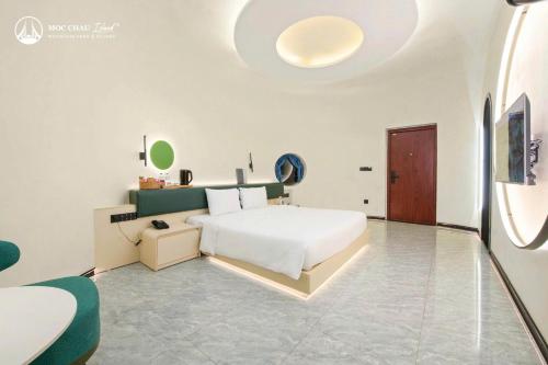 Double Room image 4