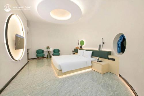 Double Room image 3