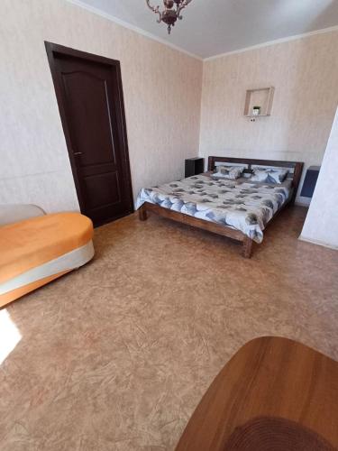 Apartment 2 rooms Slobozhansky Prospekt - Location saisonnière - Nizhnedneprovsk