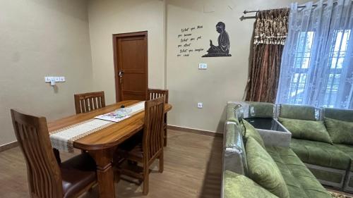 Chitwan Comforts Apt 1 Room 1 in ภารัตปุระ