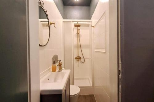Bright 2-BDRM - Stunning Views - Sofia Center, Sofia (photo 7)