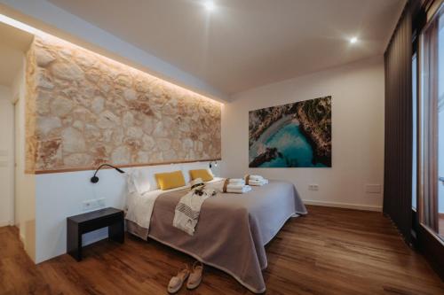 Double Room with Patio image 8