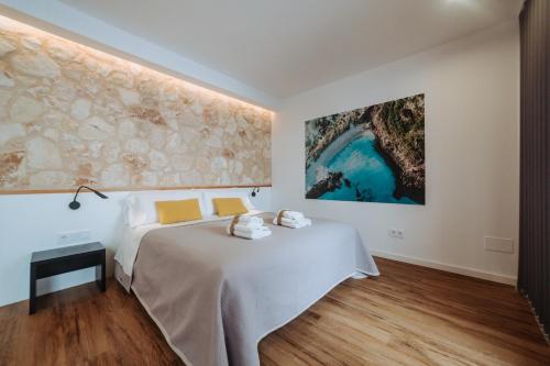 Double Room with Patio image 5