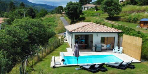 Maison Maro gîte à louer Rocher