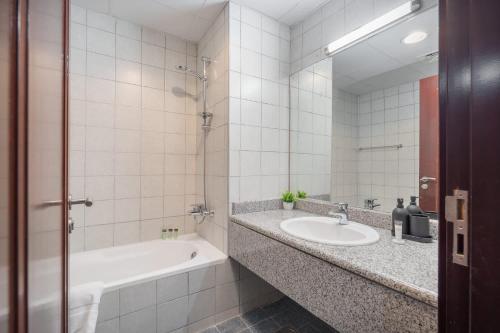 Free housekeeping visits during your stay - StayShort - A Gorgeous Studio in Zen 20 that Sleeps 2, Dubaj (fotografie 6)
