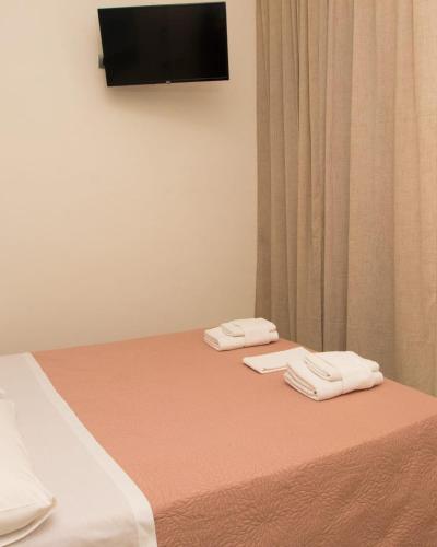 Double Room image 2