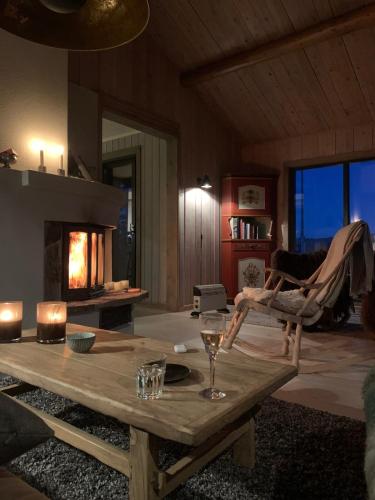 Large and family friendly cabin near Langedrag in เนสบิเอิน