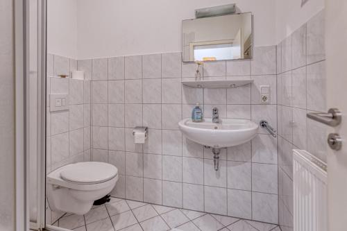Single Room with Private External Bathroom