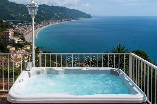 Dream View Suites Taormina 2