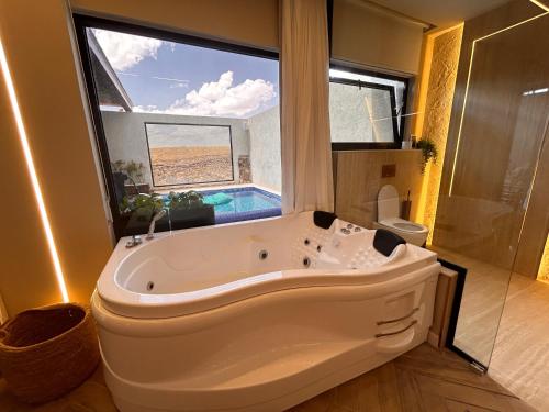 פנינה במדבר בערד in อาราด