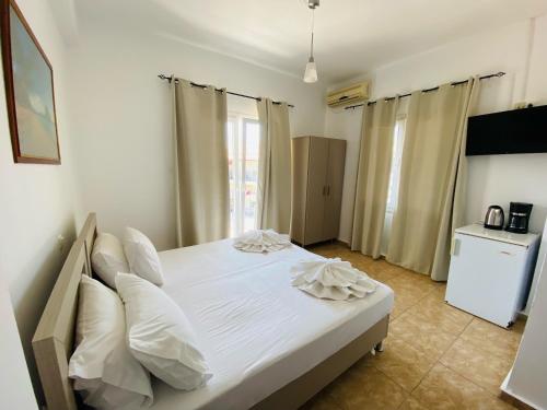 Central Hotel - image 3