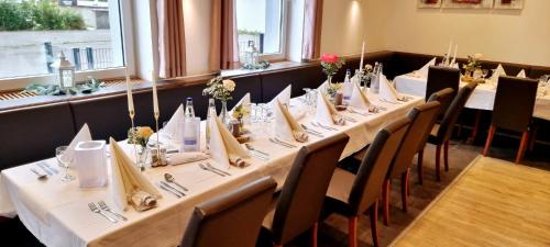 餐廳, Hotel Krone & Restaurant in 柯尼希斯布倫