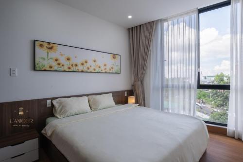 Double or Twin Room with View image 7