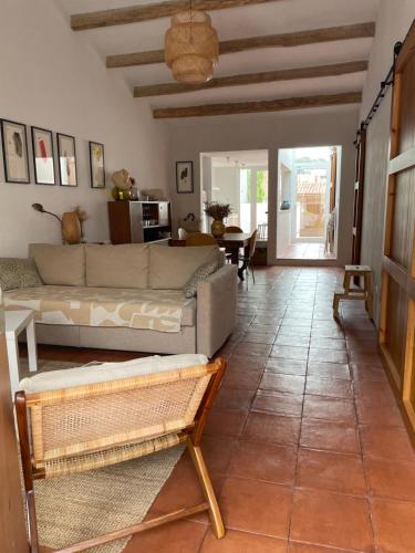 Maison de village avec piscine à 10 min de la plage Costa Brava (Maison de village avec piscine a 10 min de la plage Costa Brava) in 聖菲拉德圭魯斯