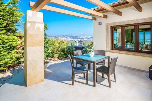 شرفة/ تراس, Casa Orquídea - Luxury 4 bedroom Villa (Casa Orquidea - Luxury 4 bedroom Villa) in El Rafalet