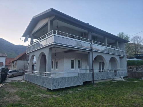 vila, Plav (foto 6)