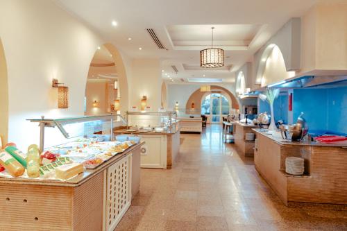 Restaurant, Royal Star Beach Resort in Hurghada