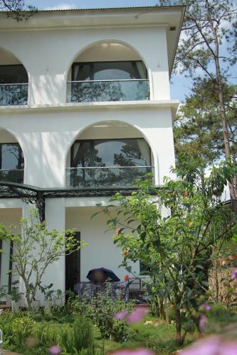Gemstone Villa Mang Đen - 숙소 외관