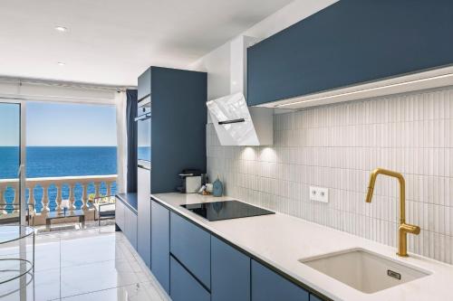 TRESOR d ANTHEOR- Bord de mer in Antheor