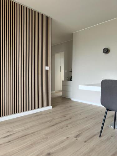 Cozy Apartment Near Downtown in Árbær