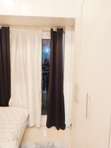 Maria's staycation, Manila