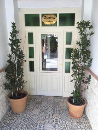 Pension Zurita, Grenada