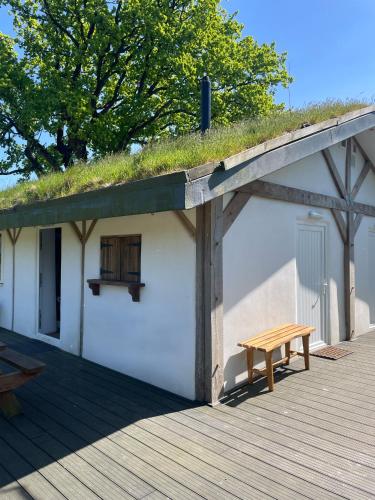 Hotelli välisilme, Buzzard's Nest Glamping Walnut in Higher Wambrook