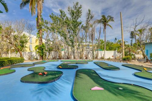 Sunlit Longboat Key Escape with Private Resort Beach in Longboat Key, USA