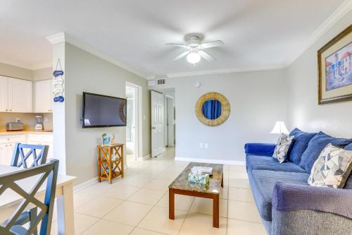 Sunlit Longboat Key Escape with Private Resort Beach in Longboat Key, USA