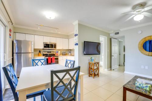 Sunlit Longboat Key Escape with Private Resort Beach in Longboat Key, USA
