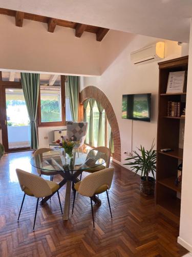 VECIO FIENIL - tranquillità e confort, vicino al centro con parcheggio gratuito, Werona (zdjęcie 5)