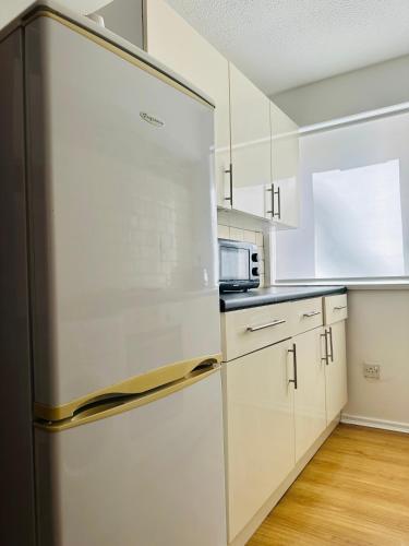 Elegant Room in Glasgow City Center, Glasgow (photo 2)