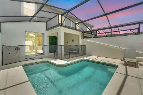 Storey Lake Escape with Pool