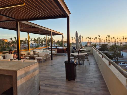 New Oceanfront Apartment, Mazatlán