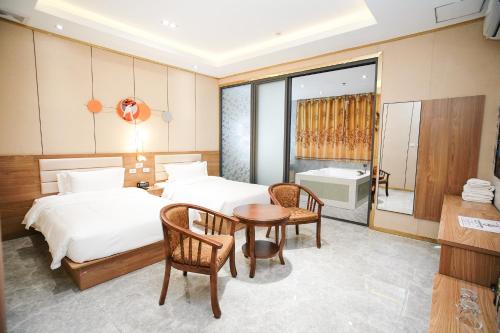 Home me Hotel Makati